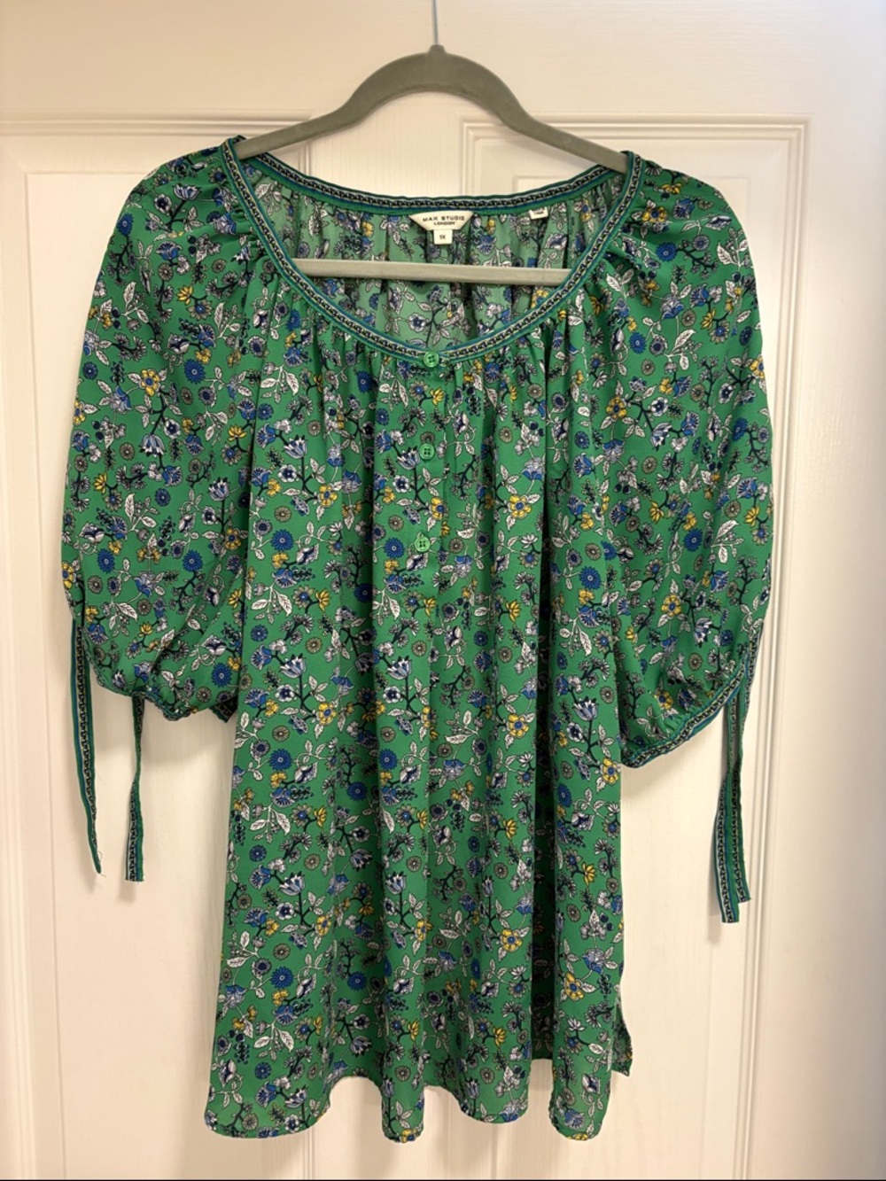 Max Studio Emerald Green Floral Peasant Tunic